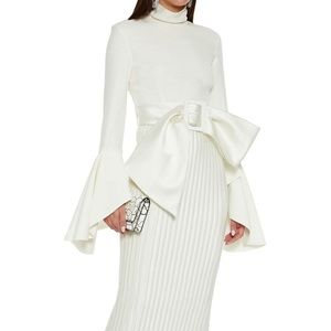 Solace London
Kaira Long-Sleeve Belted Maxi Dress